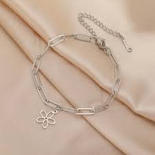 Elegant Hand Bracelet – Perfect Birthday Gift 2025