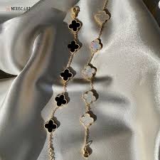 Duo Accessory Gift 2025