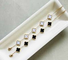 Duo Accessory Gift 2025